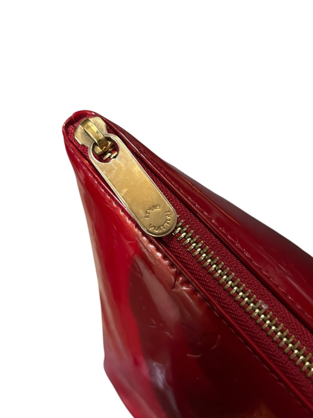 LOUIS VUITTON Monogram Red Leather Vernis Bellevue PM Tote Handbag AUTHENTICATED - Picture 8 of 16